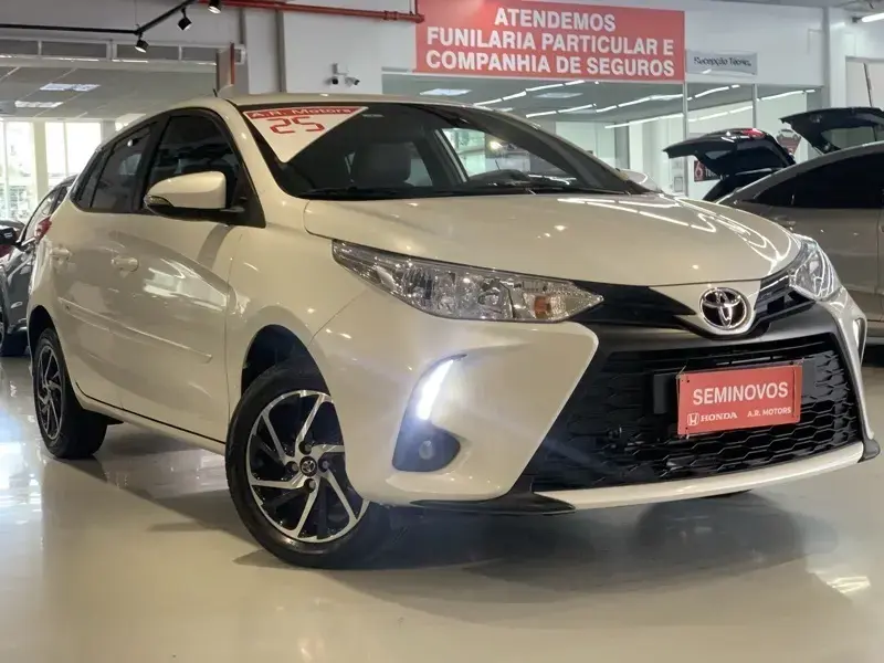 galeria Yaris