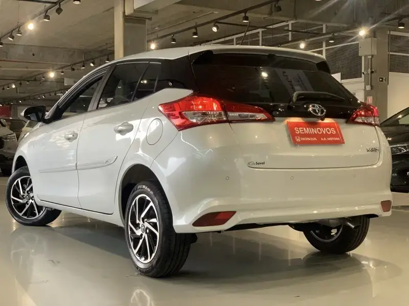galeria Yaris