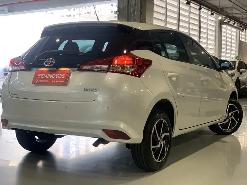 galeria Yaris