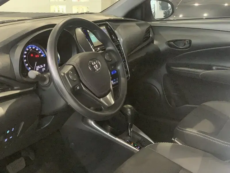 galeria Yaris
