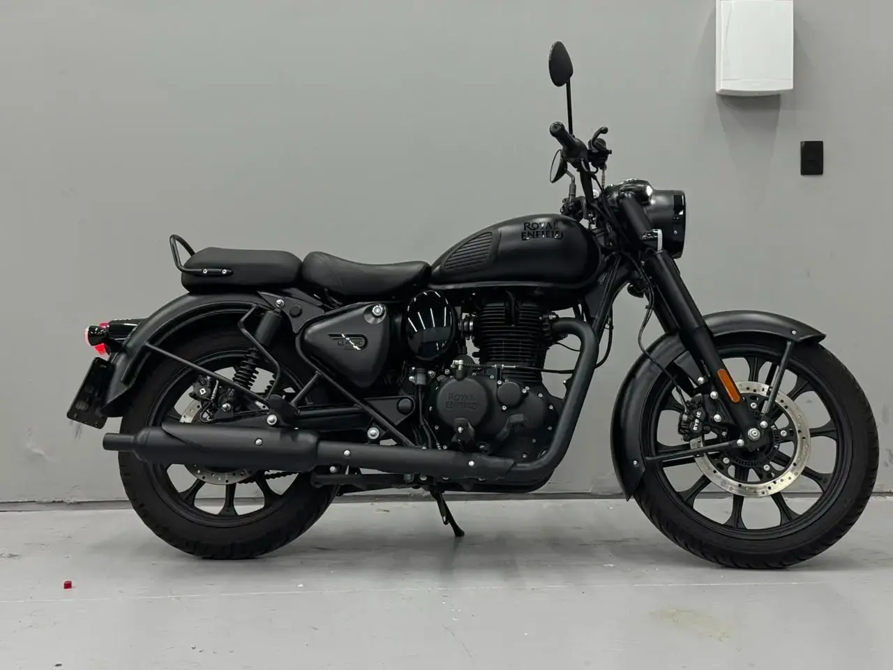galeria Classic 350 Dark