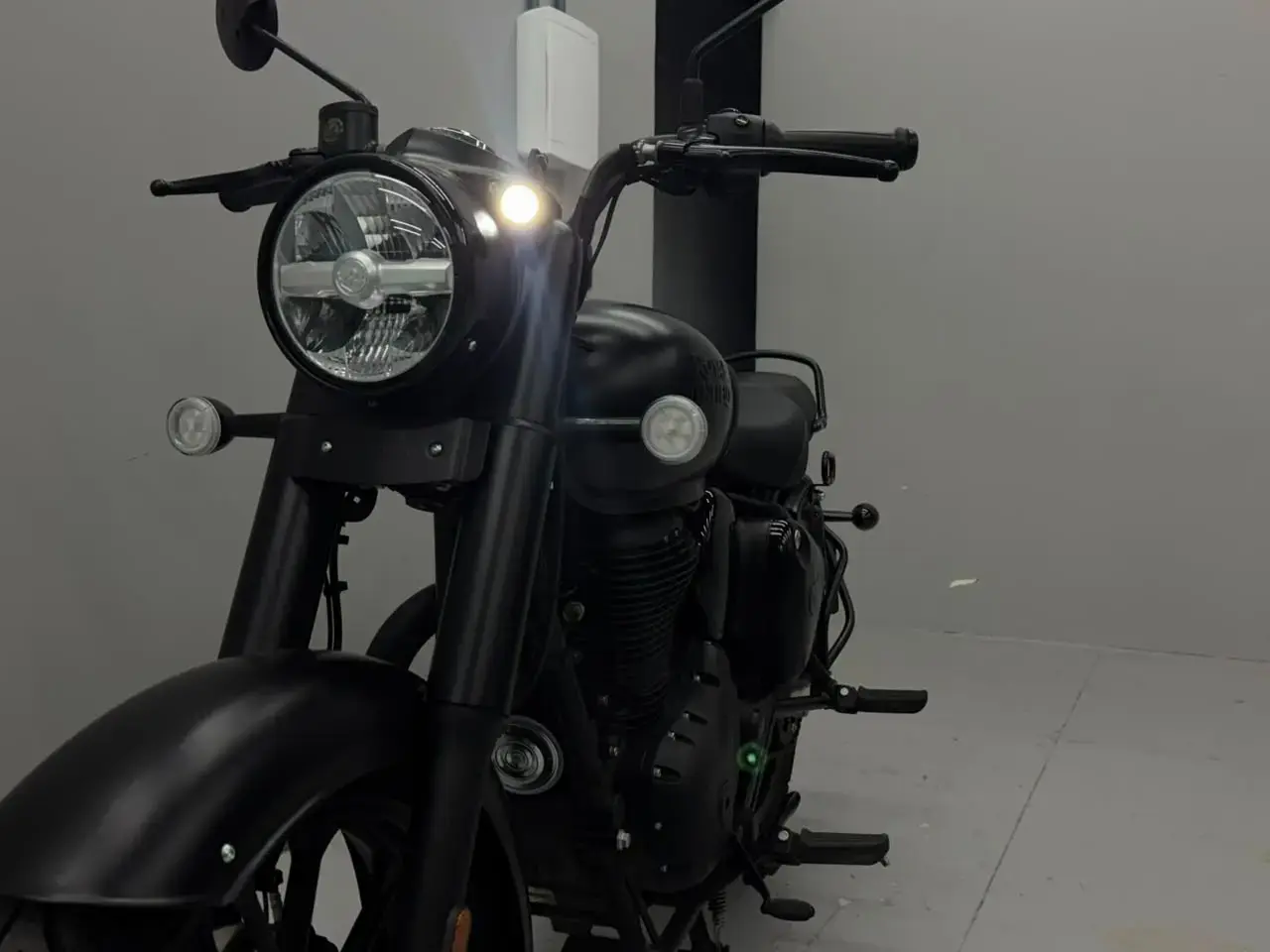 galeria Classic 350 Dark