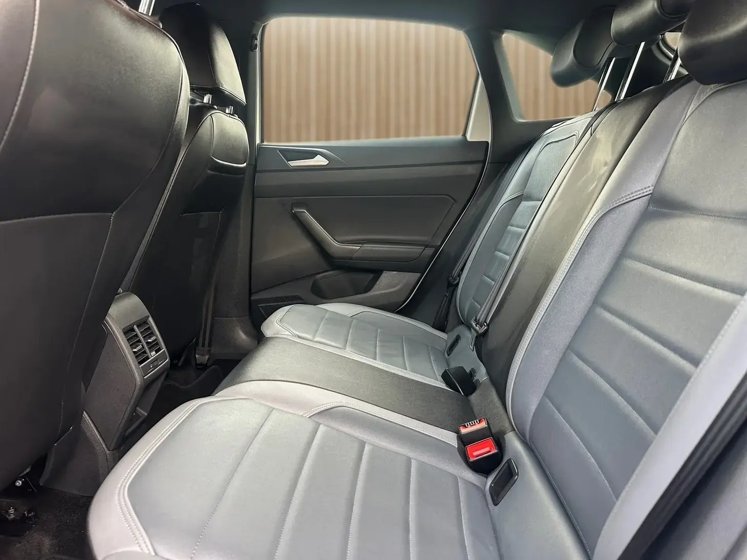 galeria Nivus Highline 1.0 200 TSI Flex Aut.