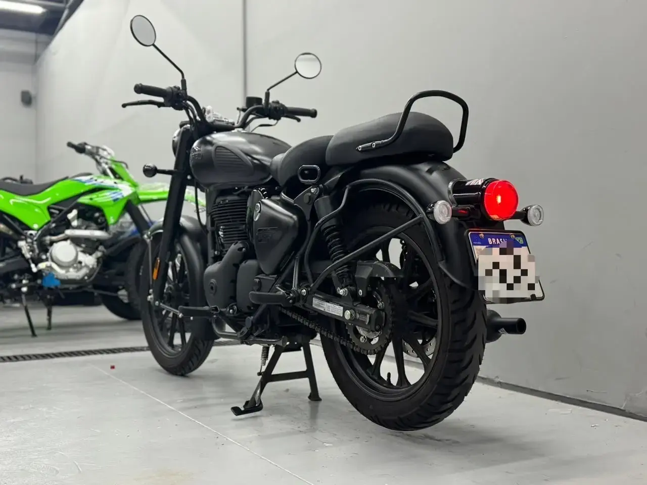 galeria Classic 350 Dark
