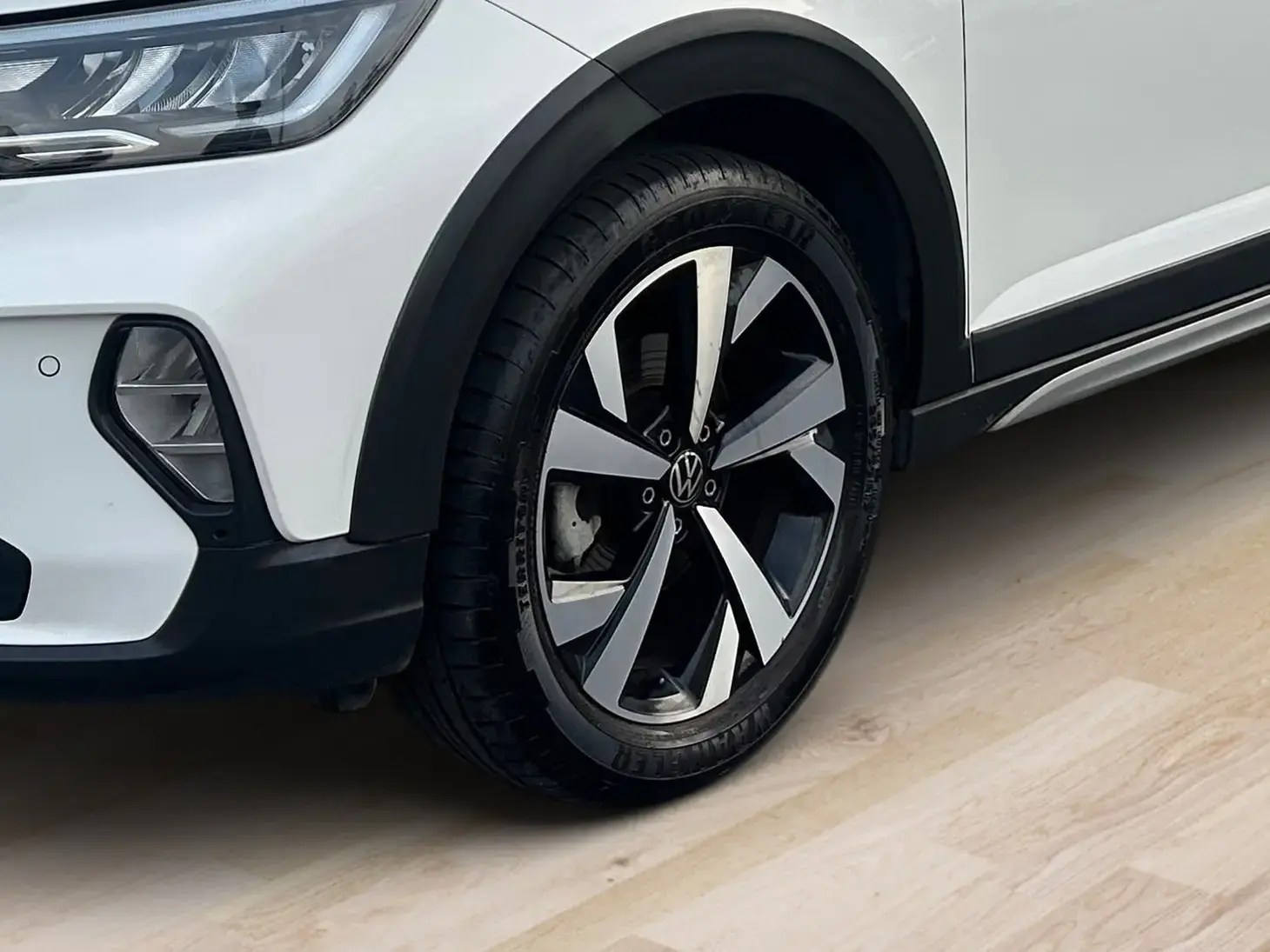 galeria Nivus Highline 1.0 200 TSI Flex Aut.