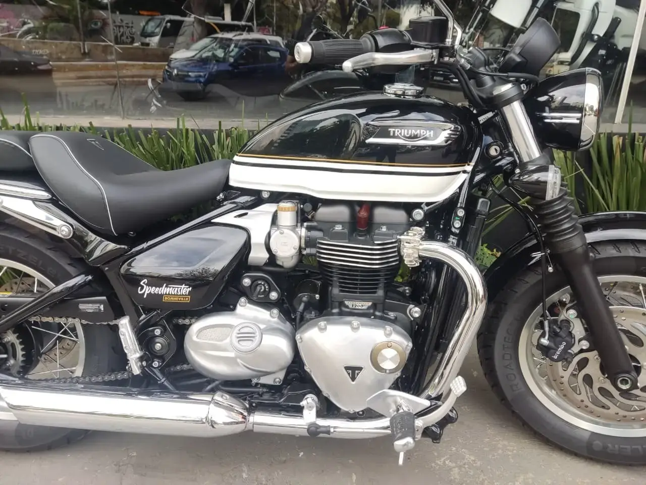 galeria Bonneville Speedmaster