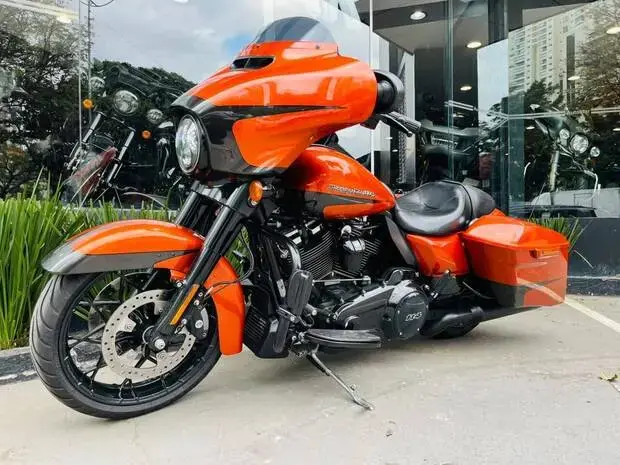 Harley Davidson Street Glide SPECIAL FLHXS