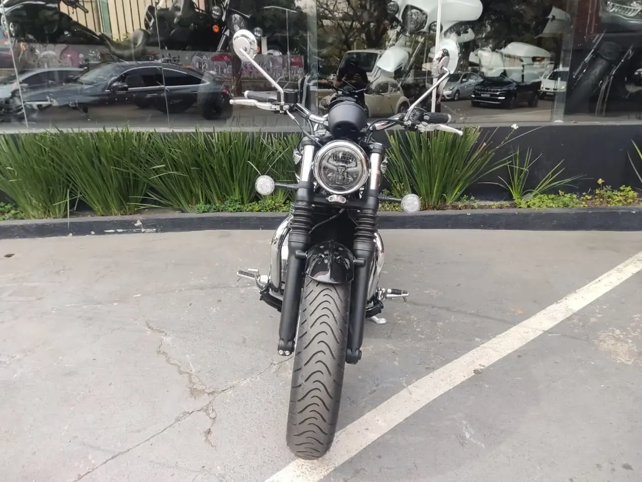 galeria Bonneville Speedmaster