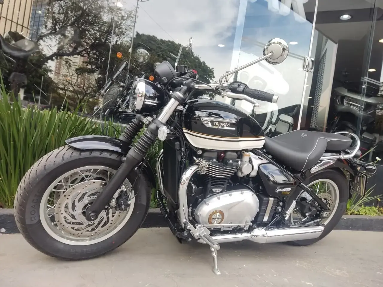 galeria Bonneville Speedmaster
