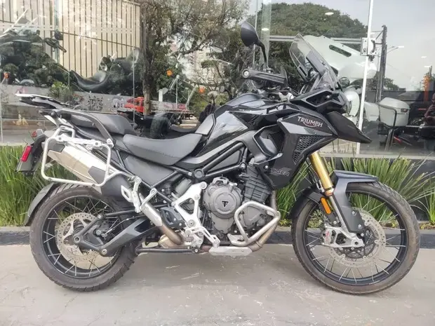 Triumph Tiger 1200 Rally Black Edition