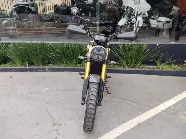 Triumph Scrambler 400 X ABS