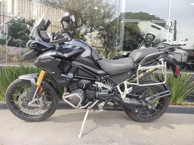 Triumph Tiger 1200 Rally Black Edition