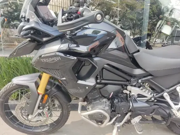 Triumph Tiger 1200 Rally Black Edition