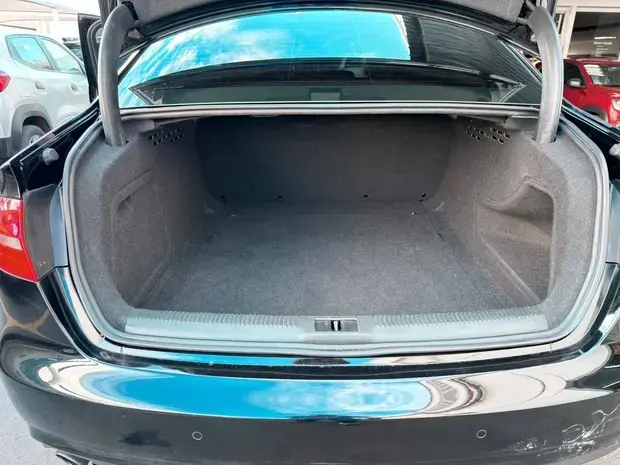 Audi A4 1.8 TFSI AMBIENTE AVANT GASOLINA 4P MULTITRONIC