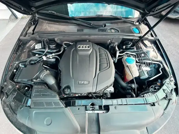 Audi A4 1.8 TFSI AMBIENTE AVANT GASOLINA 4P MULTITRONIC