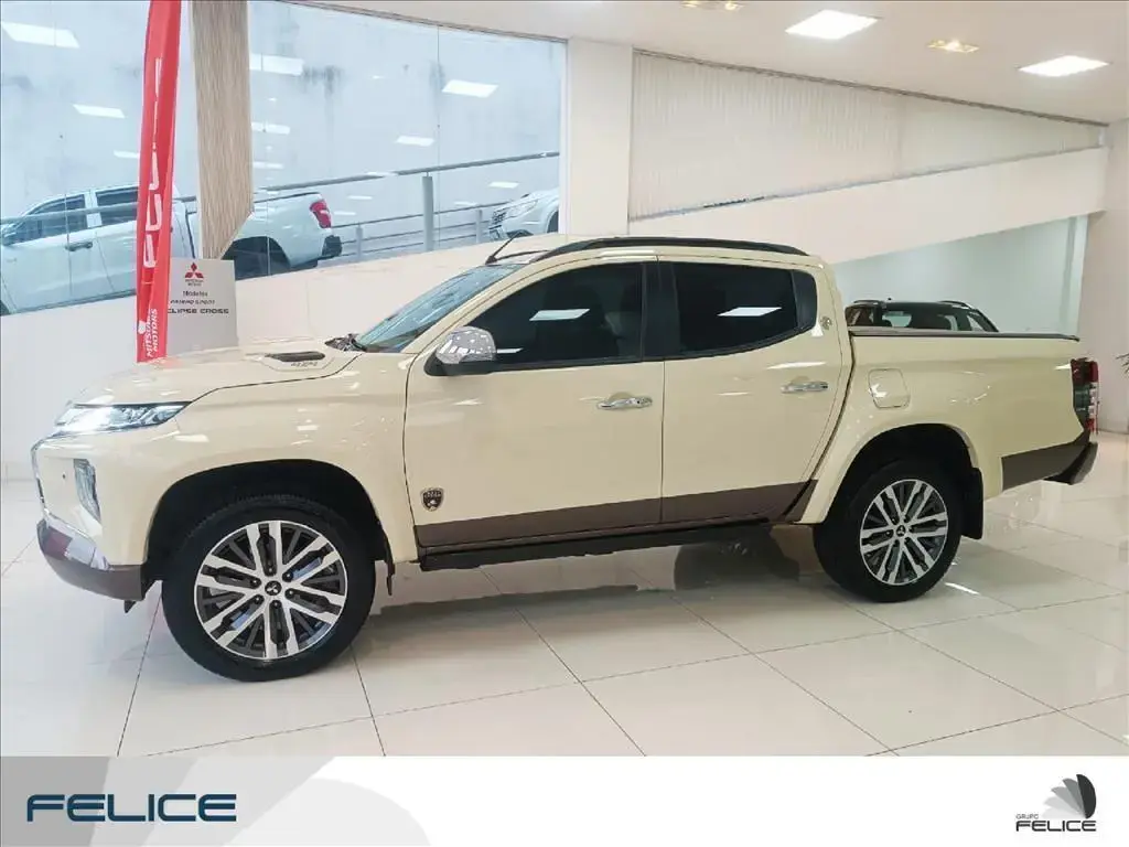 galeria L200 TRITON