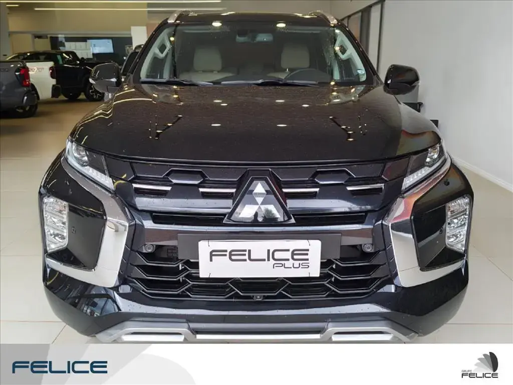 galeria PAJERO SPORT