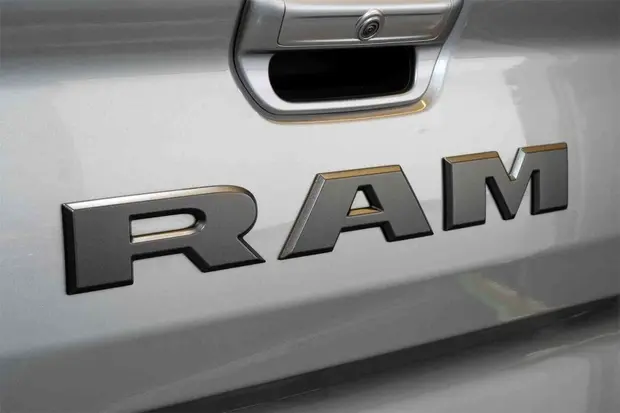 Ram RAMPAGE 2.2 TURBO DIESEL REBEL 4X4 AUTOMÁTICO