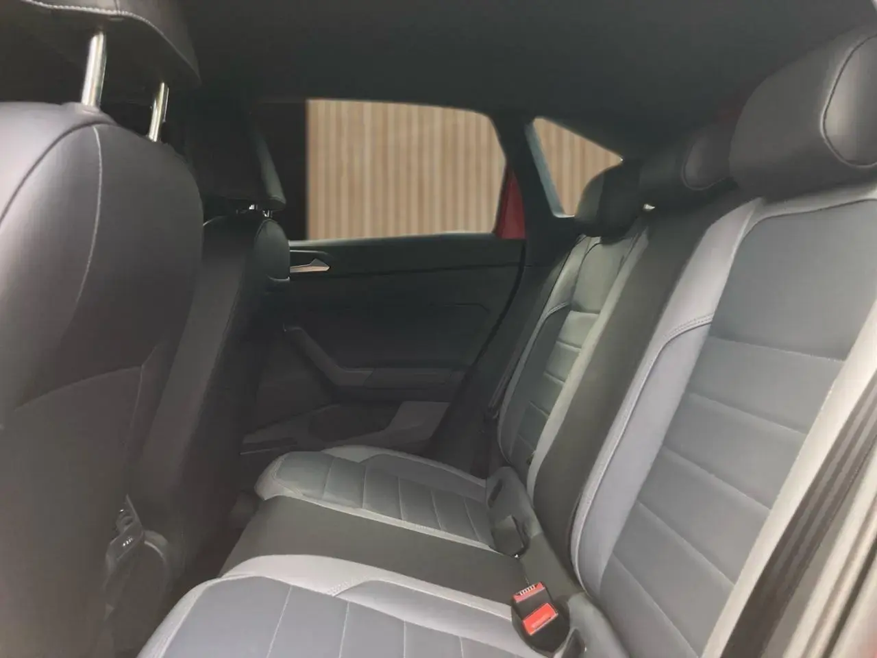galeria Nivus Highline 1.0 200 TSI Flex Aut.