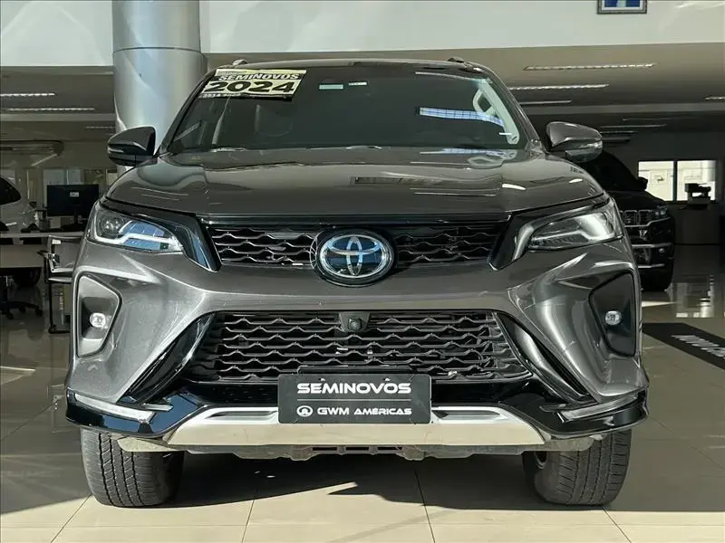 galeria HILUX SW4