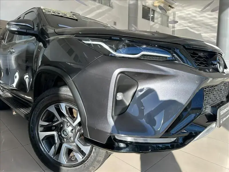 galeria HILUX SW4