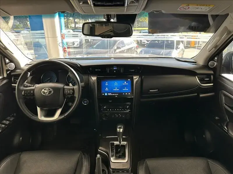 galeria HILUX SW4