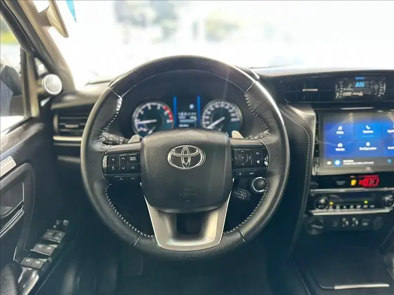 galeria HILUX SW4