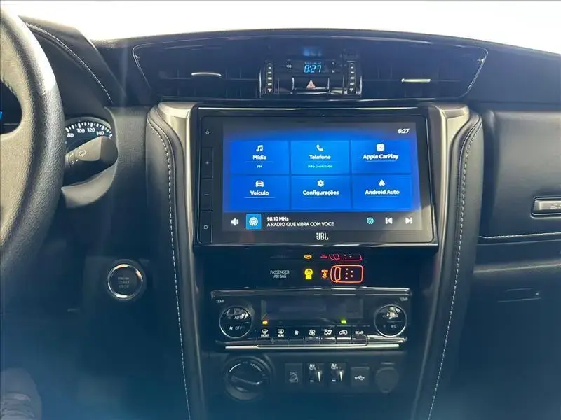 galeria HILUX SW4