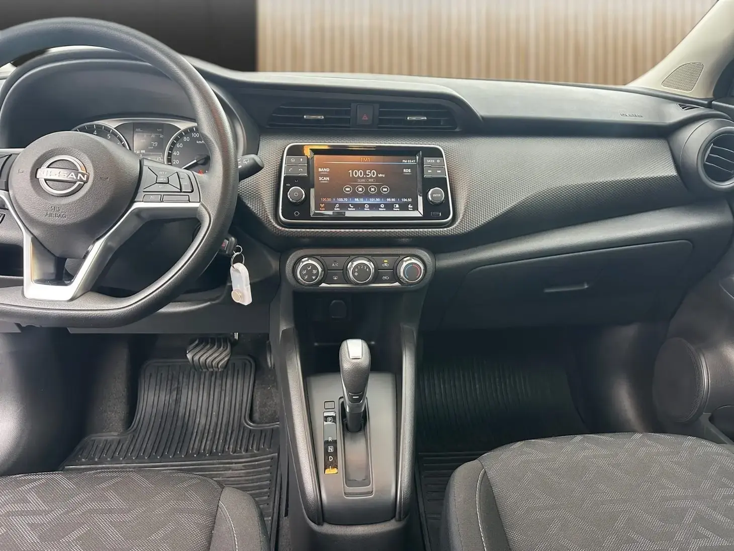 galeria KICKS Play Sense 1.6 16V Flex Aut.
