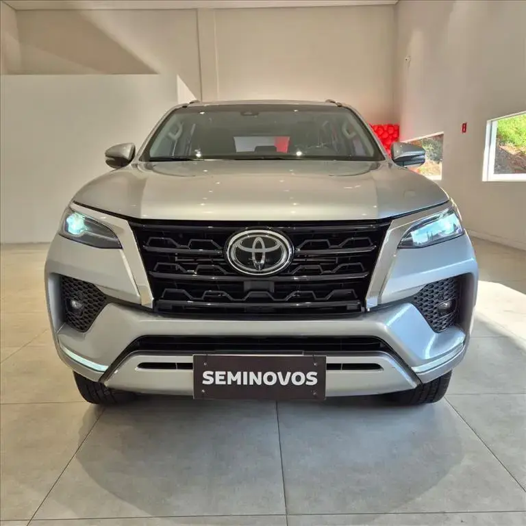 galeria HILUX