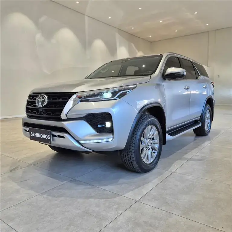 galeria HILUX