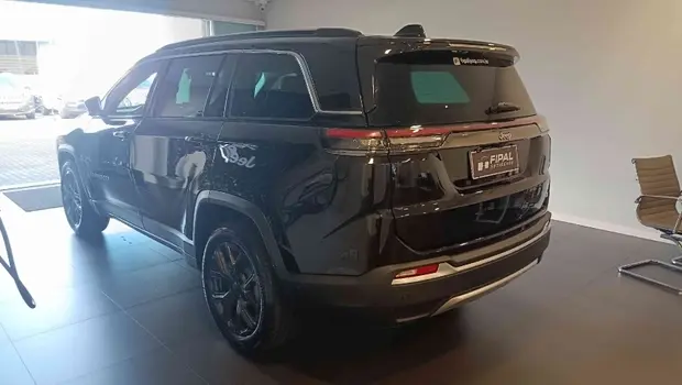 Jeep COMMANDER 1.3 T270 TURBO FLEX LONGITUDE AT6