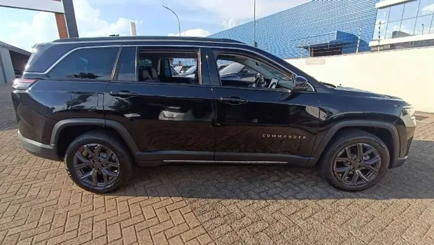 Jeep COMMANDER 1.3 T270 TURBO FLEX LONGITUDE AT6
