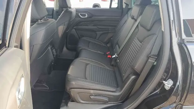 Jeep COMMANDER 1.3 T270 TURBO FLEX LONGITUDE AT6