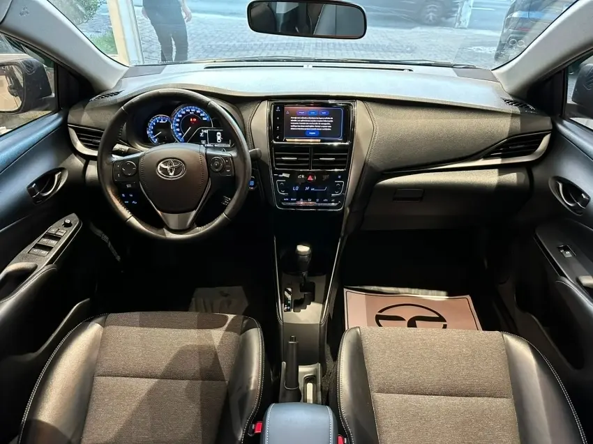 galeria YARIS