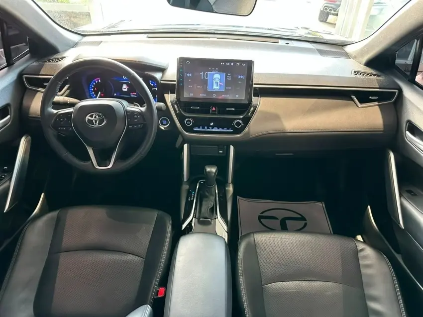 galeria COROLLA CROSS
