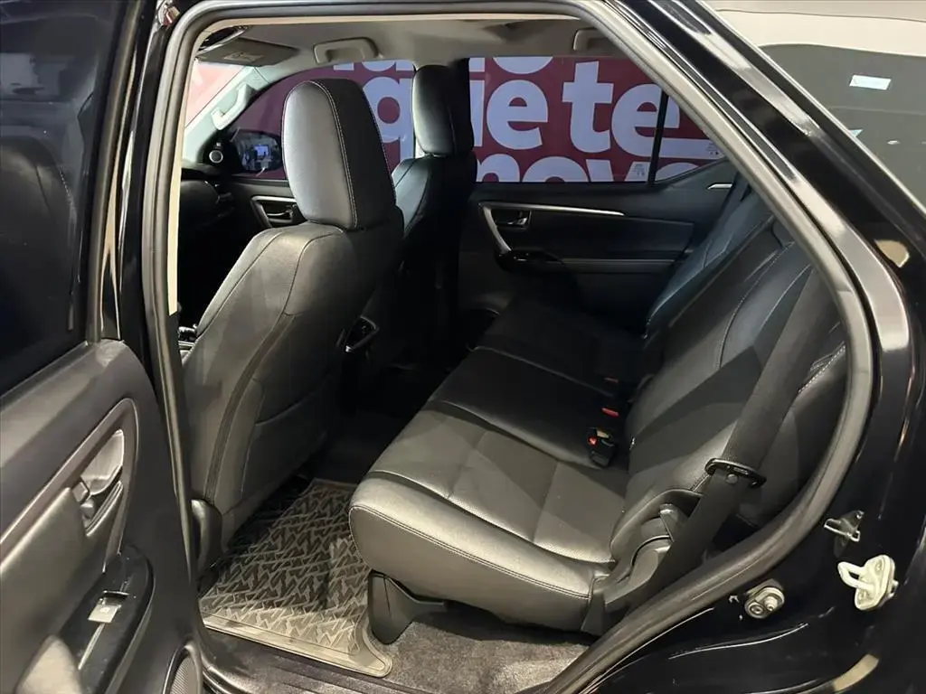 galeria HILUX SW4