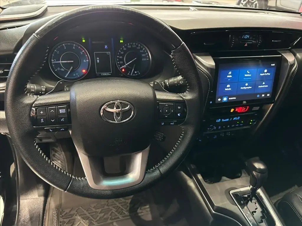 galeria HILUX SW4