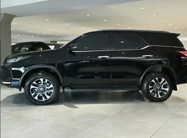 Toyota SW4 Diamond 2.8 Turbodiesel 4x4 (Aut.)
