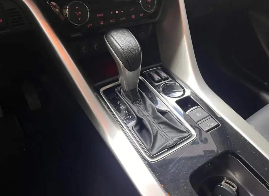 galeria Eclipse Cross