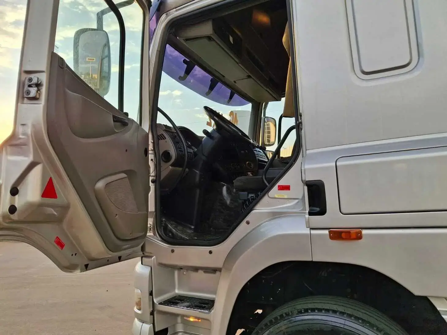 galeria DAF CF85 FT 410A 2016/2016 4x2