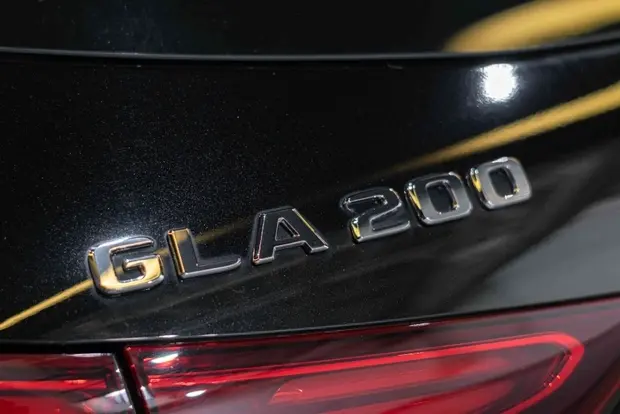 Mercedes Benz GLA 200 1.3 MHEV AMG LINE 7G-DCT