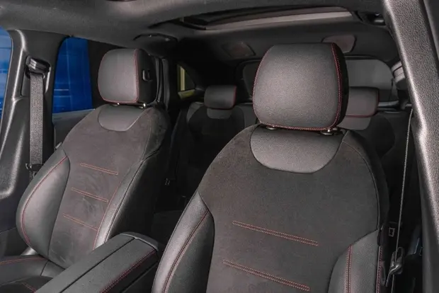 Mercedes Benz GLA 200 1.3 MHEV AMG LINE 7G-DCT