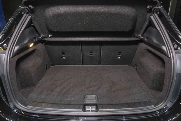 Mercedes Benz GLA 200 1.3 MHEV AMG LINE 7G-DCT