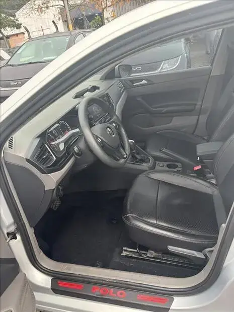 Volkswagen POLO 1.0 200 TSI COMFORTLINE AUTOMÁTICO