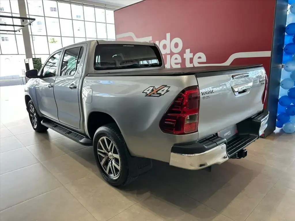 galeria HILUX