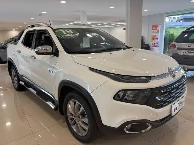Fiat TORO 2.0 16V TURBO DIESEL RANCH 4WD AT9
