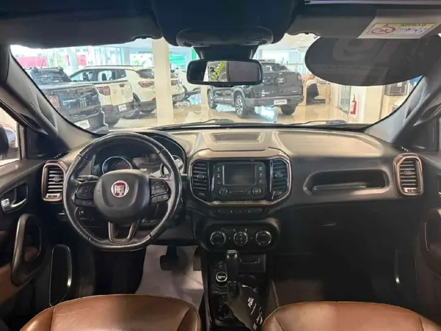 Fiat TORO 2.0 16V TURBO DIESEL RANCH 4WD AT9