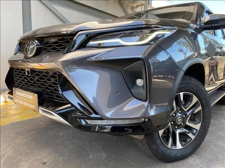 galeria HILUX SW4