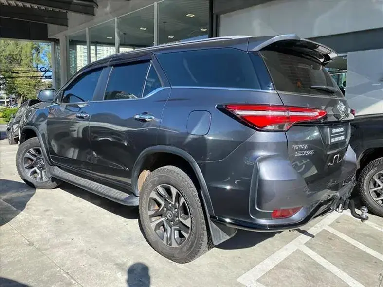galeria HILUX SW4